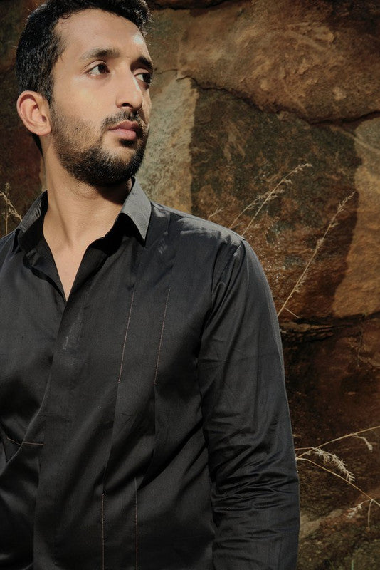 Black one-side pleated shirt