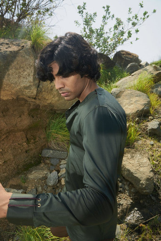 Forest green round collar shirt