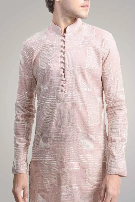 Pattern embroidered kurta
