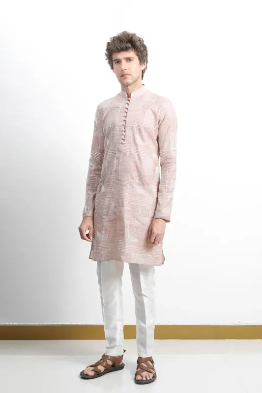 Pattern embroidered kurta