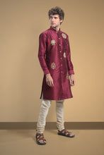 Translation missing: en.sections.featured_product.gallery_thumbnail_alt
