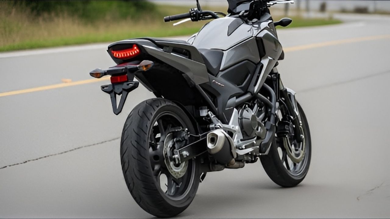 Honda NC750X 2026: La trail versátil con diseño moderno y rendimiento eficiente