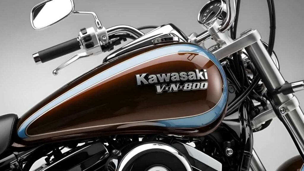 Kawasaki VN 800 2026: Cruiser clásica con diseño icónico, potencia mejorada y tecnología moderna