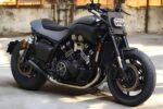 Yamaha VMAX personalizada: Estilo único inspirado en snowmobile y potencia extrema en dos ruedas
